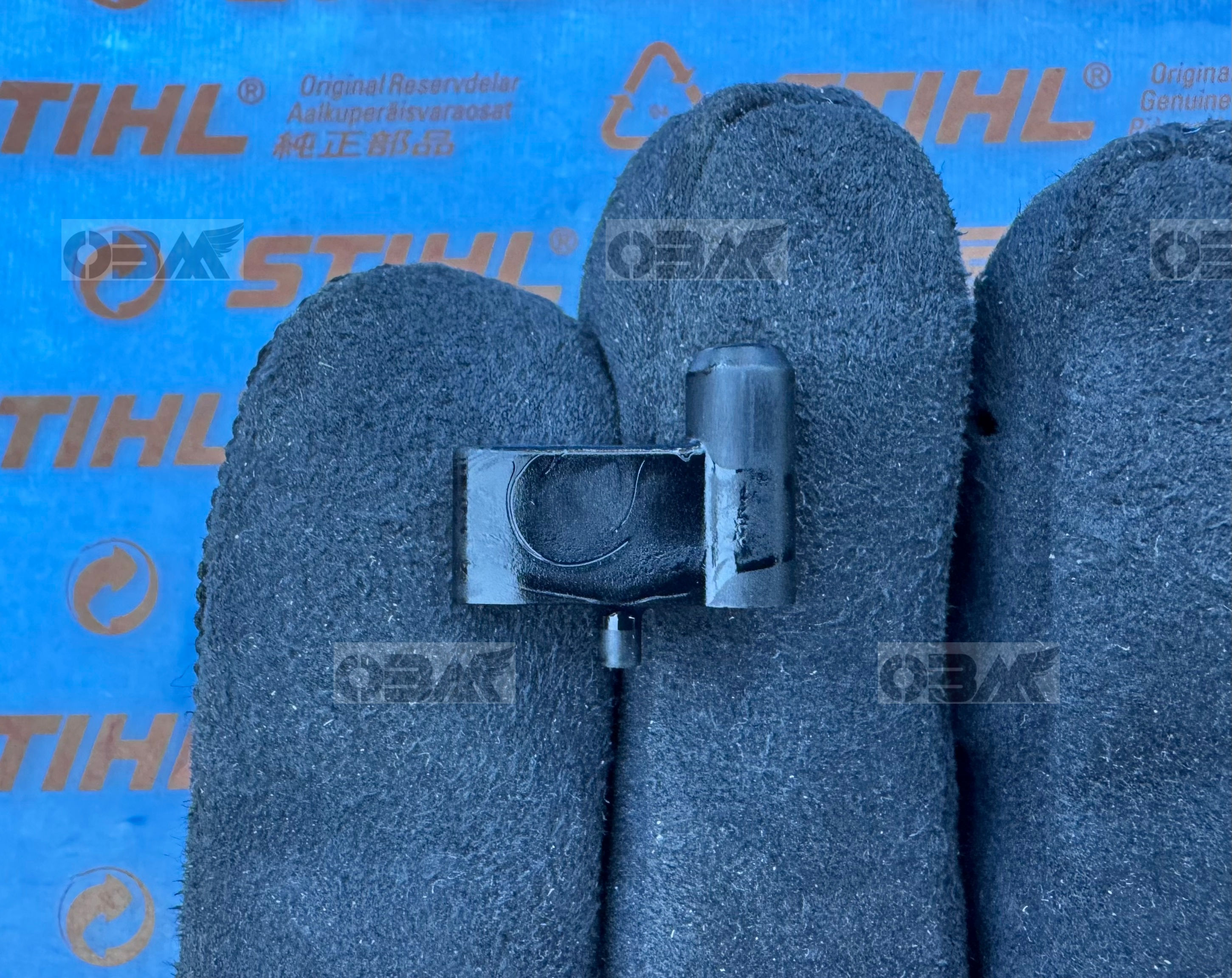 STIHL Genuine  Starter Pawl fit many saws from 009 to the 500i  # 1125 195 7200