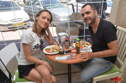 ליאור ותהילה בקמן הבעלים של בורגר BT