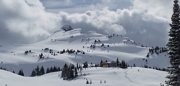 LQ Outpost - Valkyr Range, Book ACMG guide