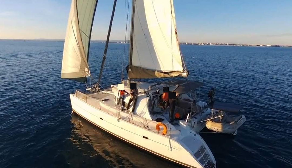 2 Lagoon 380 en navigation.jpg