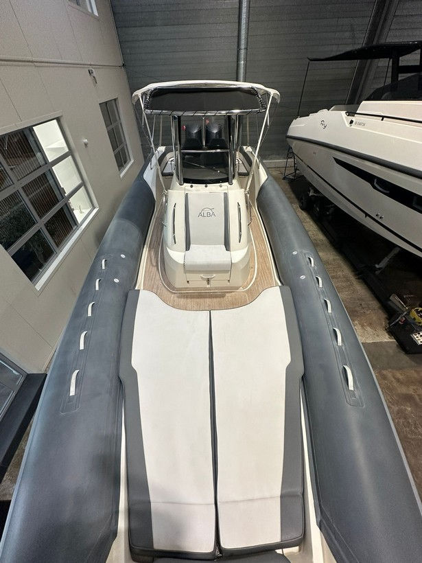 2 Nuova jolly 35 vue avant.jpg