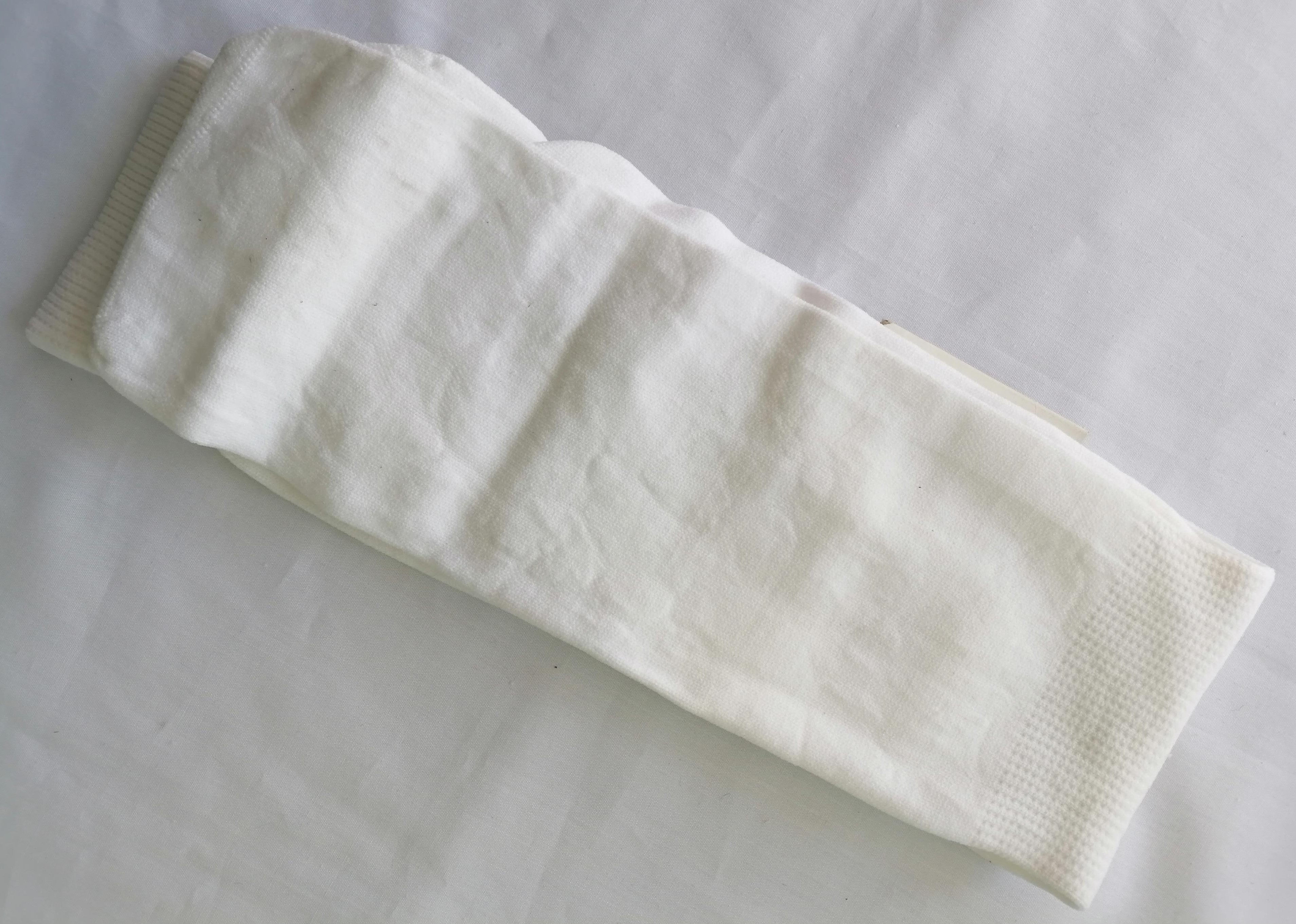 MEDIAS CALCETAS BLANCA UNITALLA ADULTO PAR