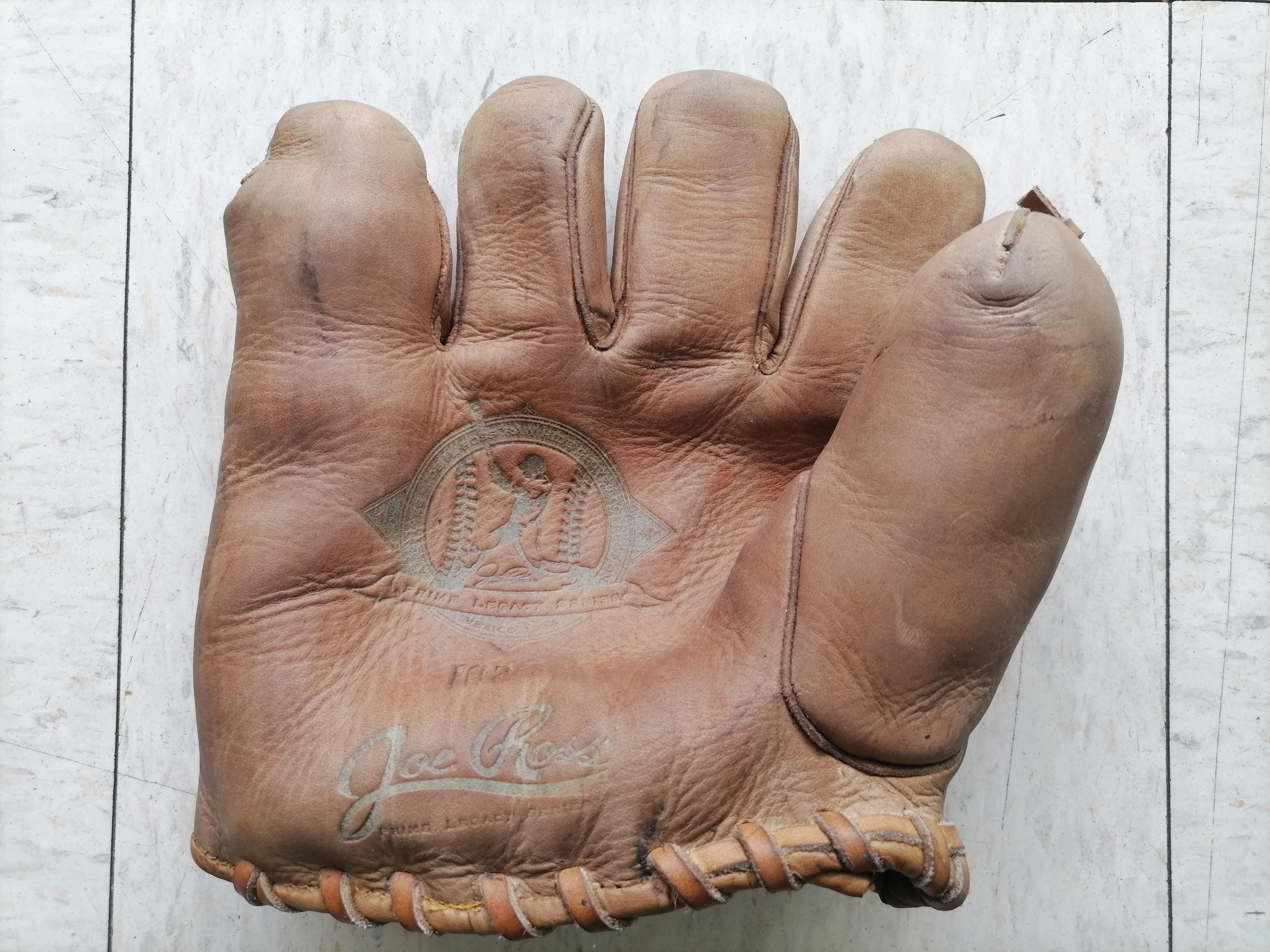 GUANTE RETRO VINTAGE CUADRO 1920