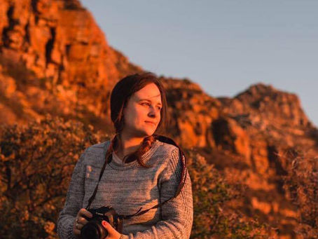 This Introverts Guide To Small Talk.