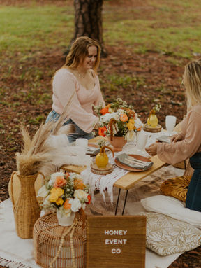 Curated Outdoor Picnic