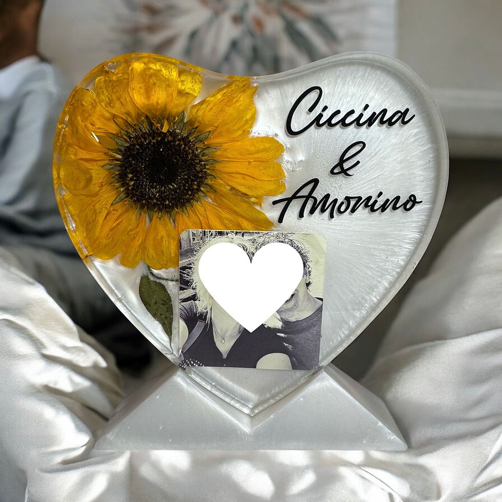 Thumbnail: Portafoto cuore con fiore vero 