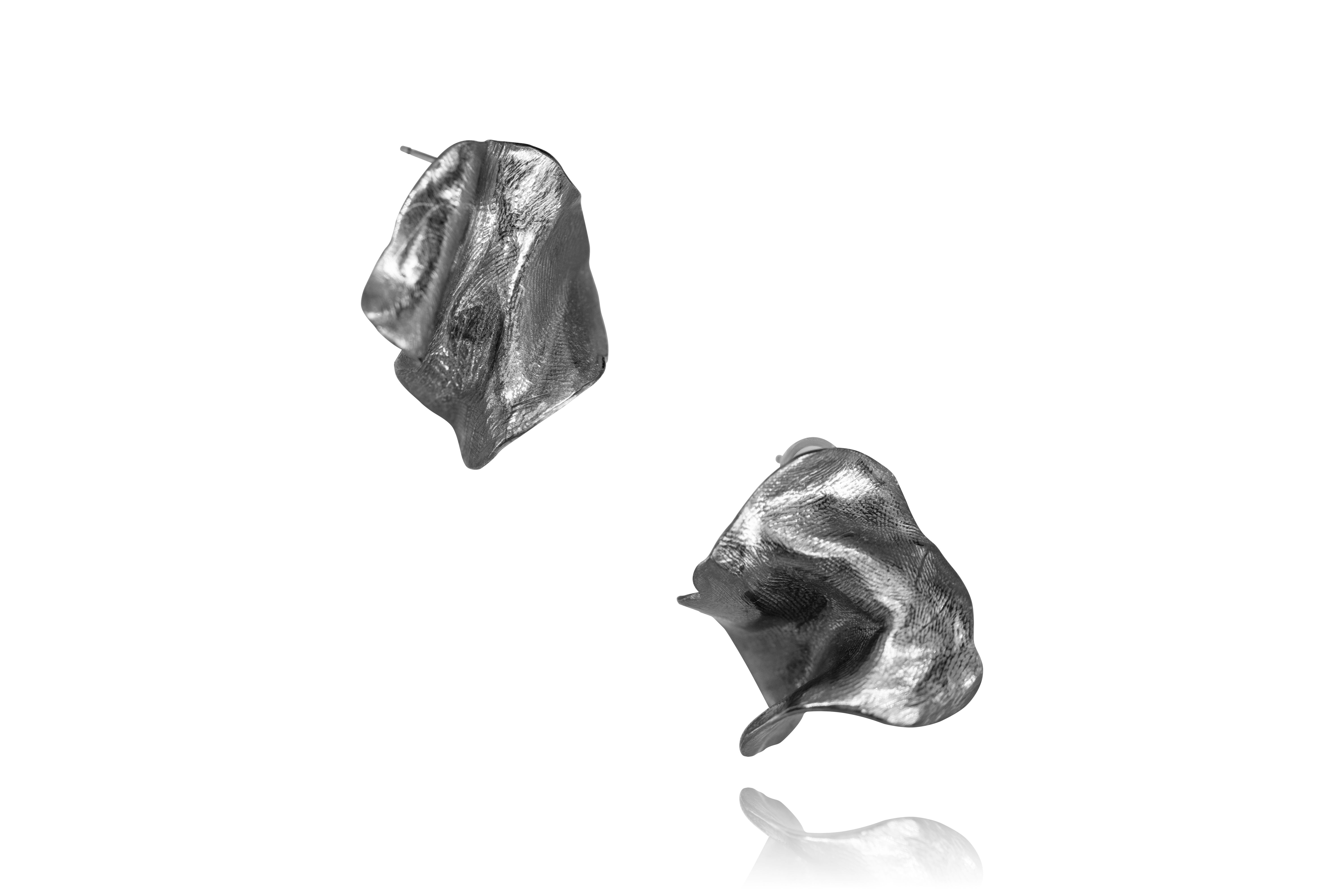 Oxidized sterling silver textured earring