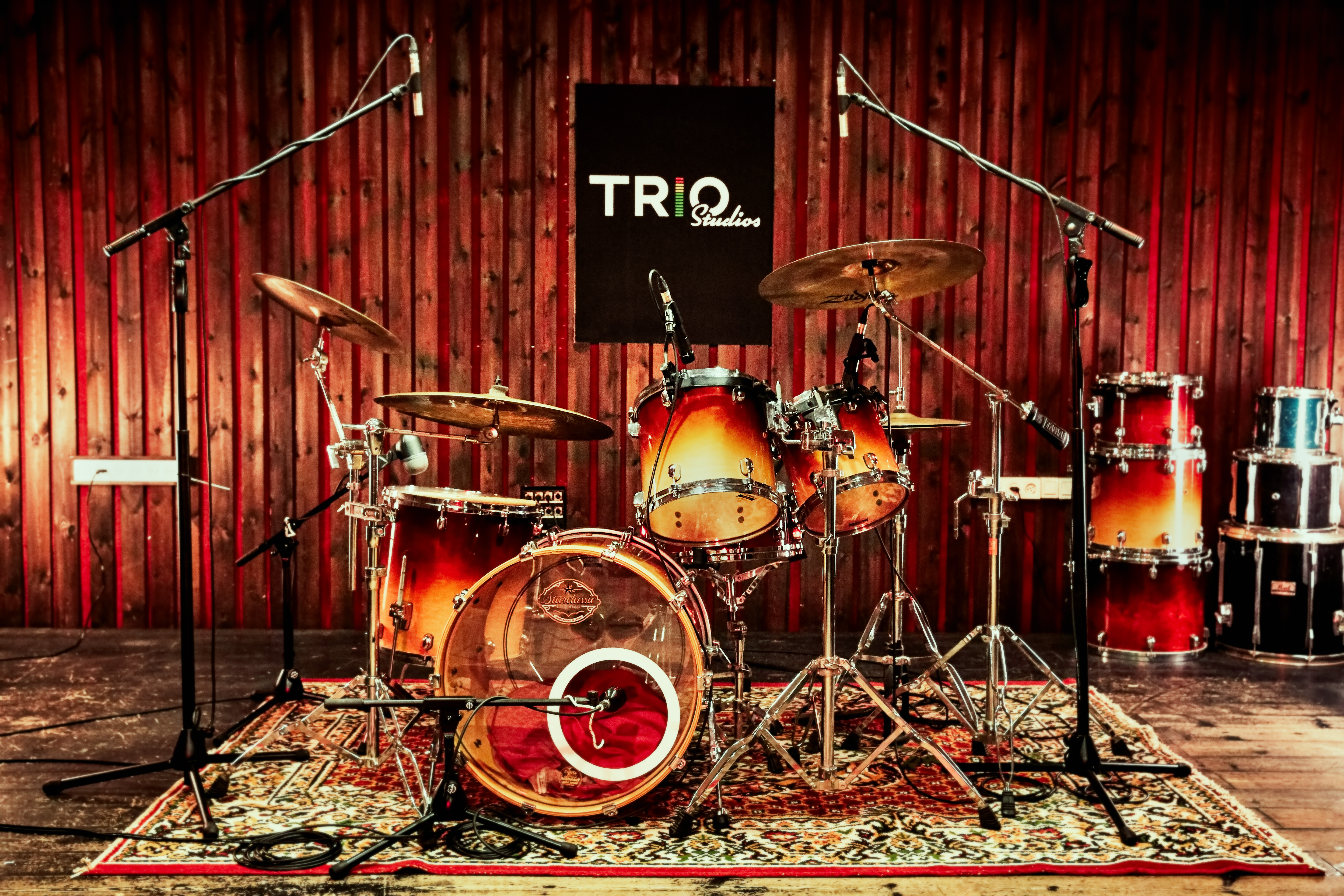 תמונת הסופר/ת: Trio Studios