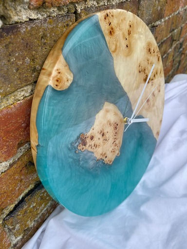 Thumbnail: Mappa Burr Turquoise Clock