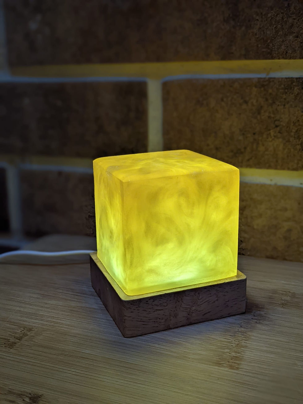 Thumbnail: Mango cube light 