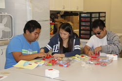 171001_FCSNLEGOJobTraining_049_E