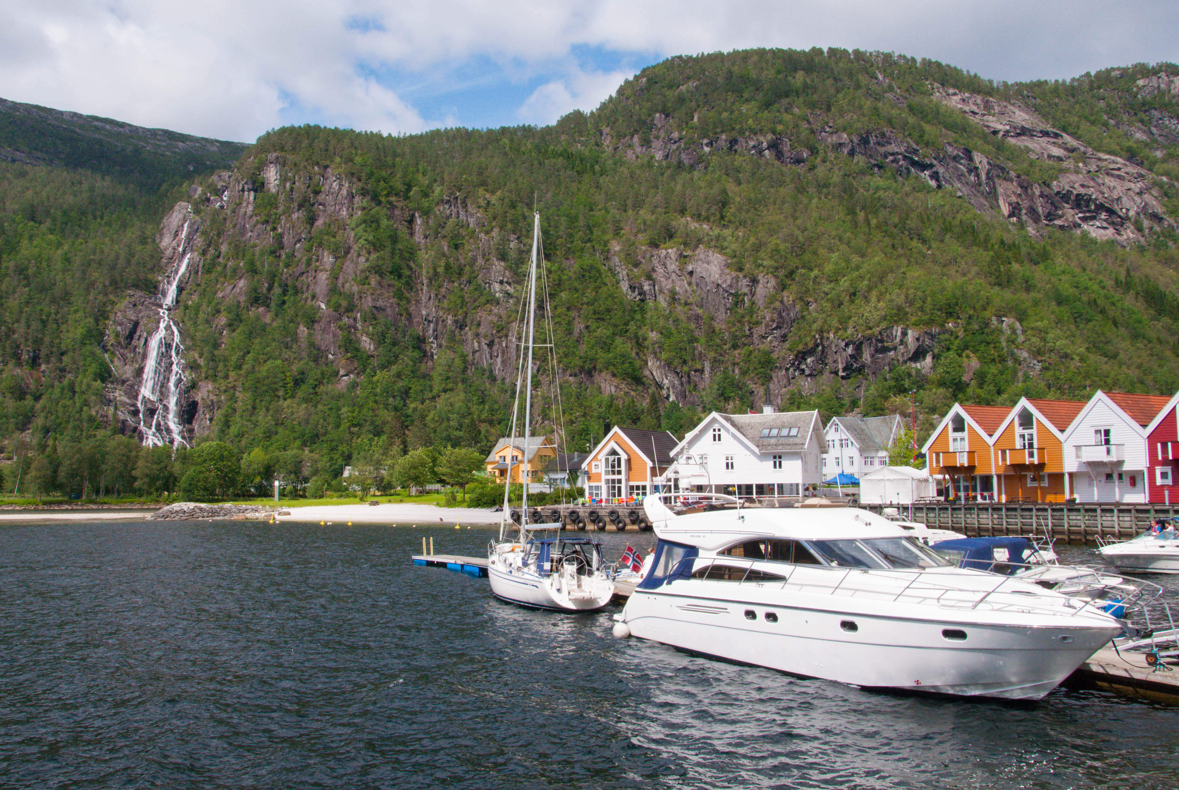Modalen harbour, lunchbreak