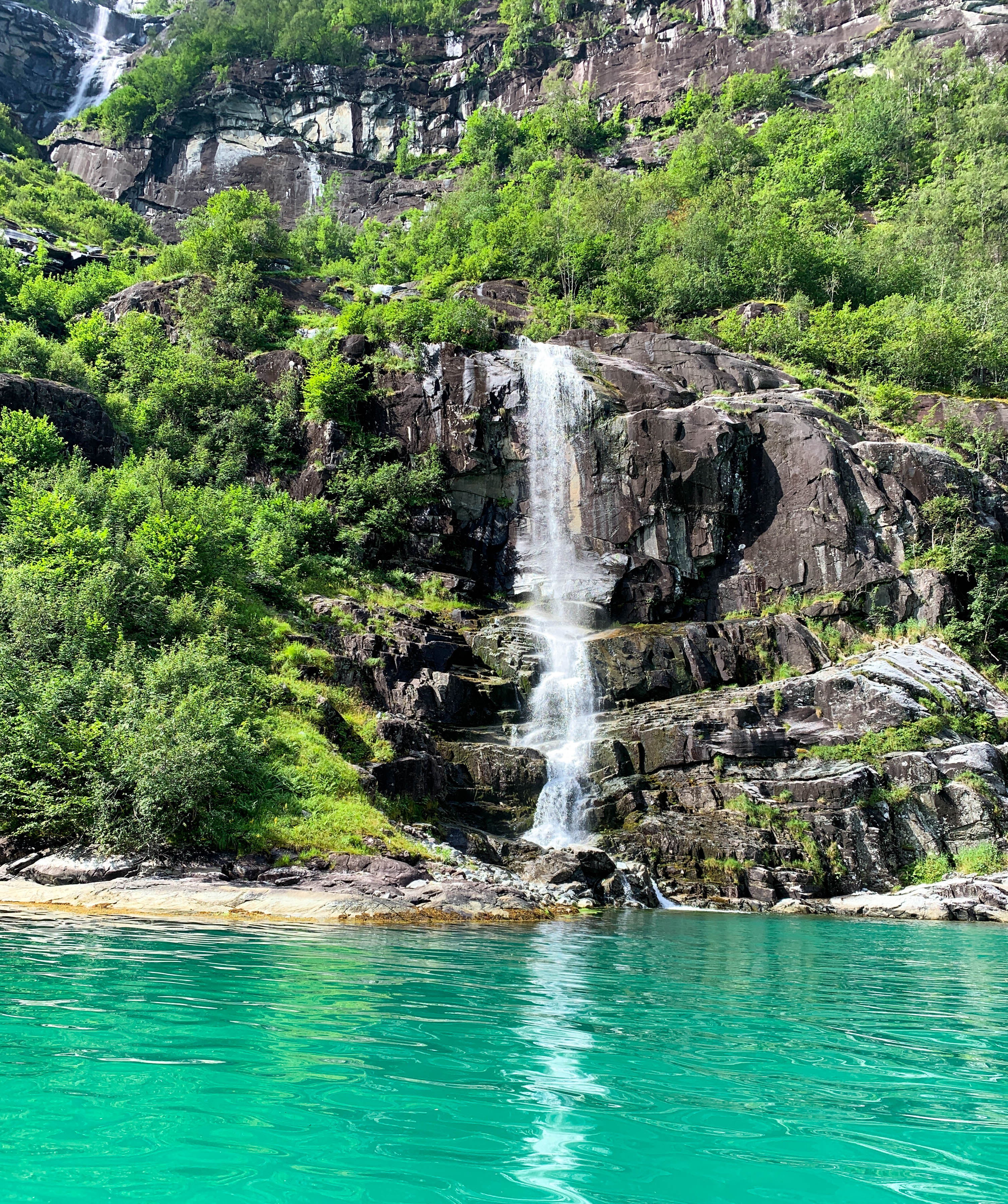Fyksesund waterfall