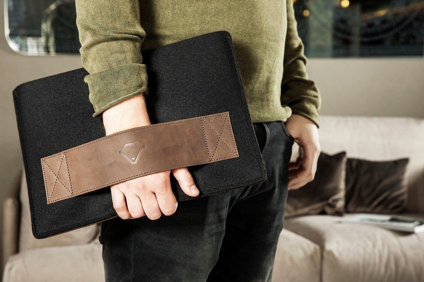 SNUG FIT iPad Pro case Sleeve/ Oak Brown/