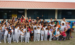 Niños escuela John F. Kennedy