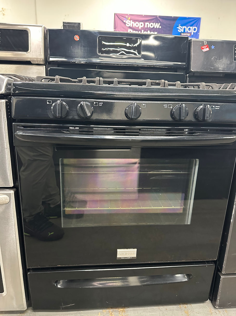 Thumbnail: FRIGIDAIRE GALLERY GAS RANGE AND OVEN 