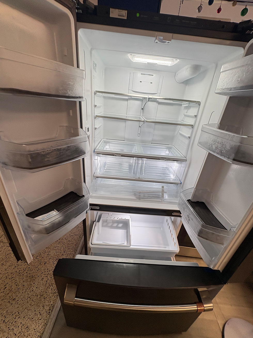 Thumbnail: CAFÉ NEW-33” Smart 3Door Energy Star French door Refrigerator 