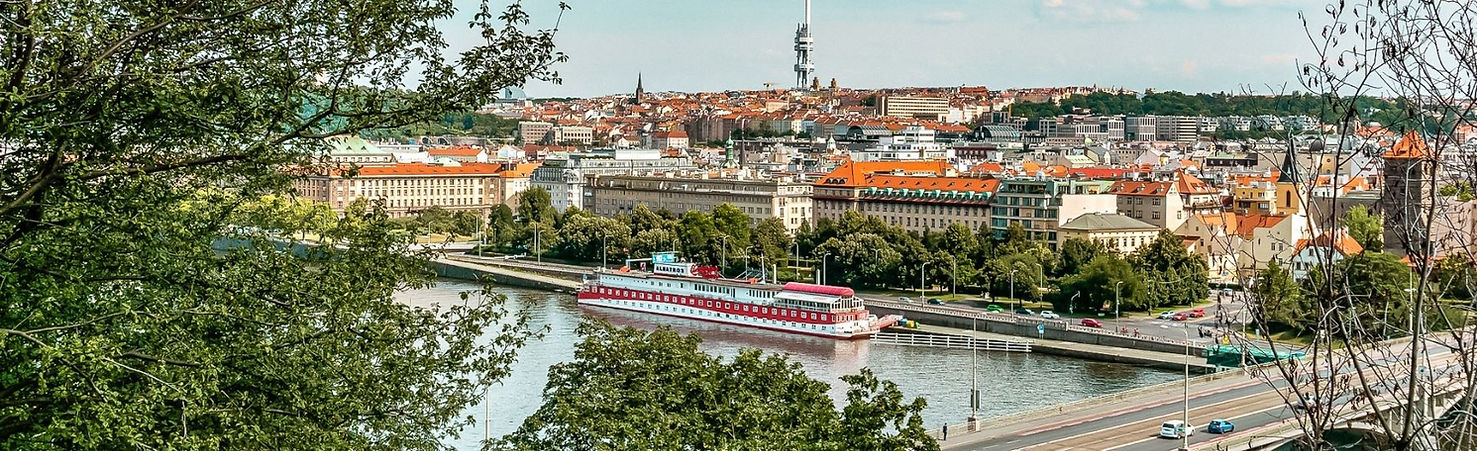 62568b7ca747802296f4a5c2_Blog header template.jpg