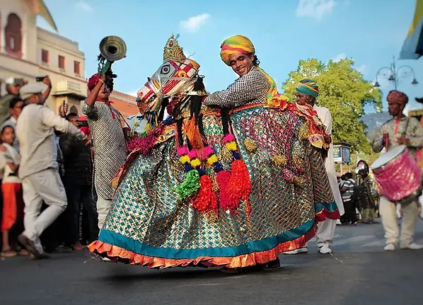 1200px-Kacchhi_ghodi_dance.webp