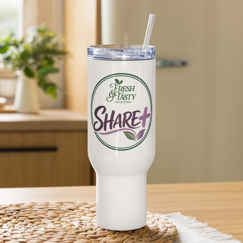 Travel mug with a handle