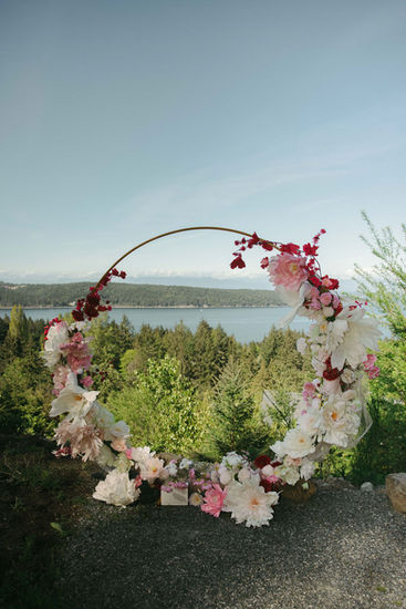 Modern micro-wedding venue The Reverie in Lantzville