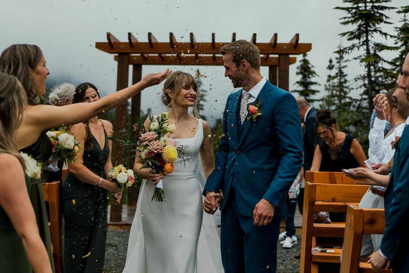 Raven Lodge wedding venue with mountain views at Mount Washington