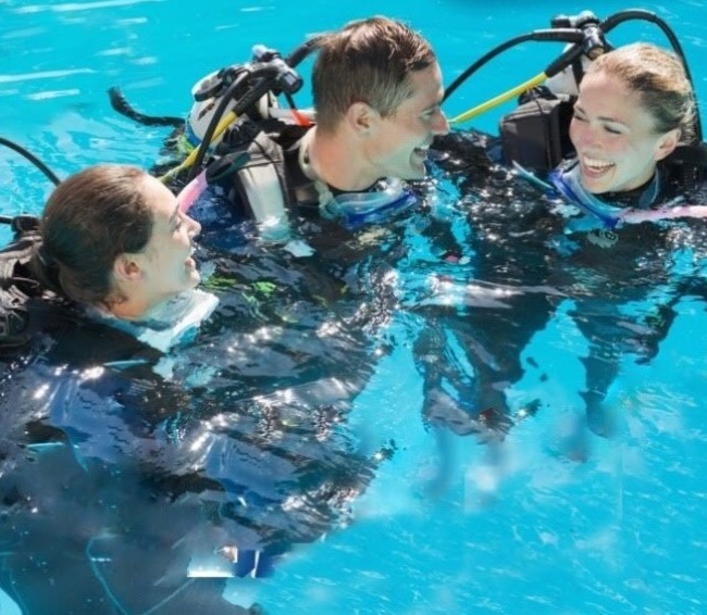 Curso de mergulho Advanced Adventure SDI em Guarapari