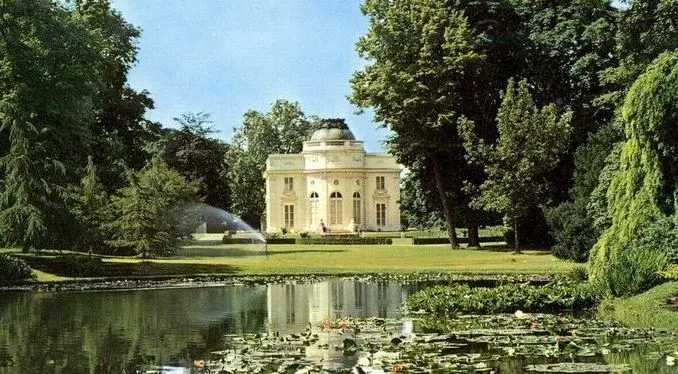 Chateau-de-Bagatelle_75016.webp