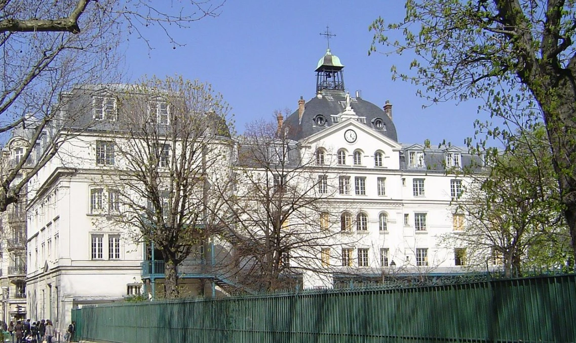 ND_de_Sainte_Croix_Neuilly_sur_Seine.webp