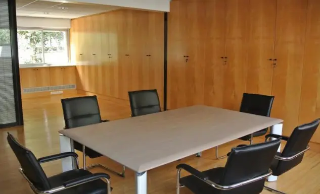 salle-de-reunion-bureaux-vitres