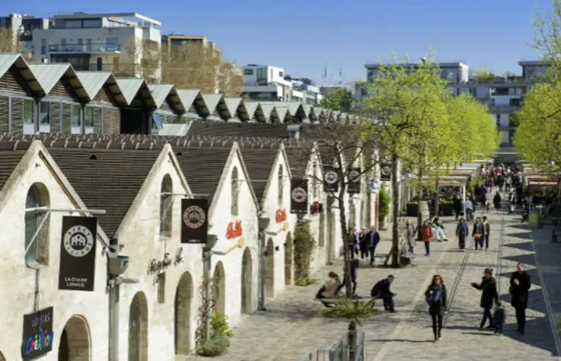 Bercy_Village_75012