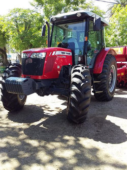 TRACTOR