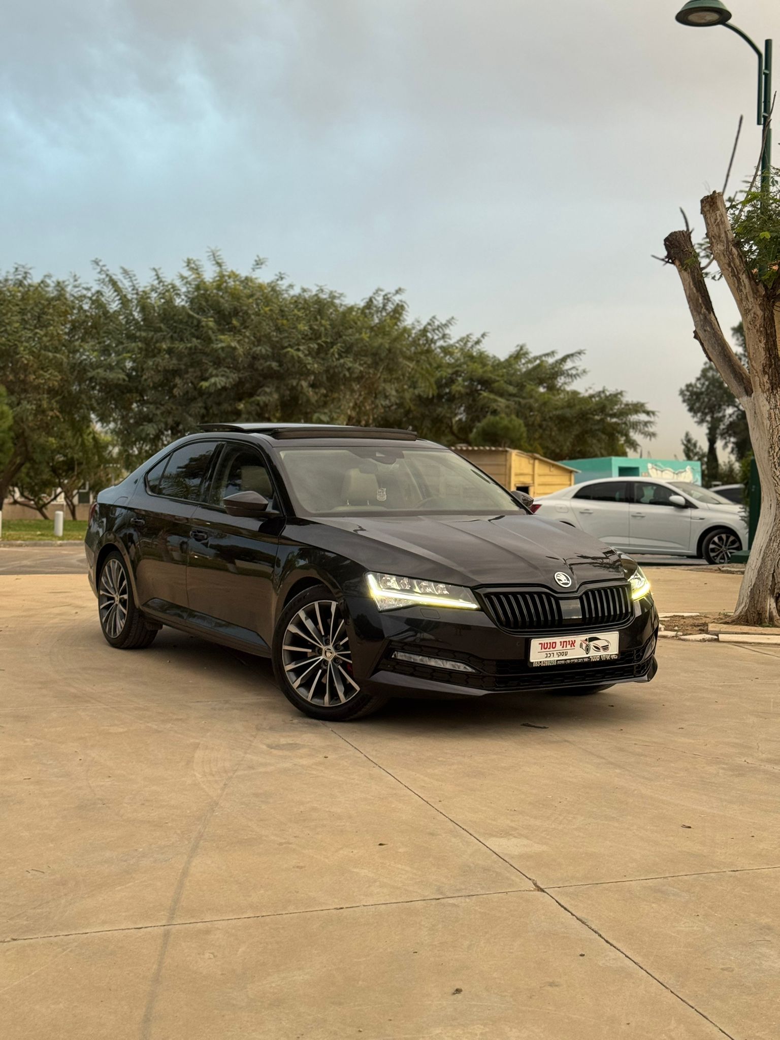 תמונות רכב סקודה SUPERB FL