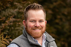 headshot-dustin-miller.jpeg