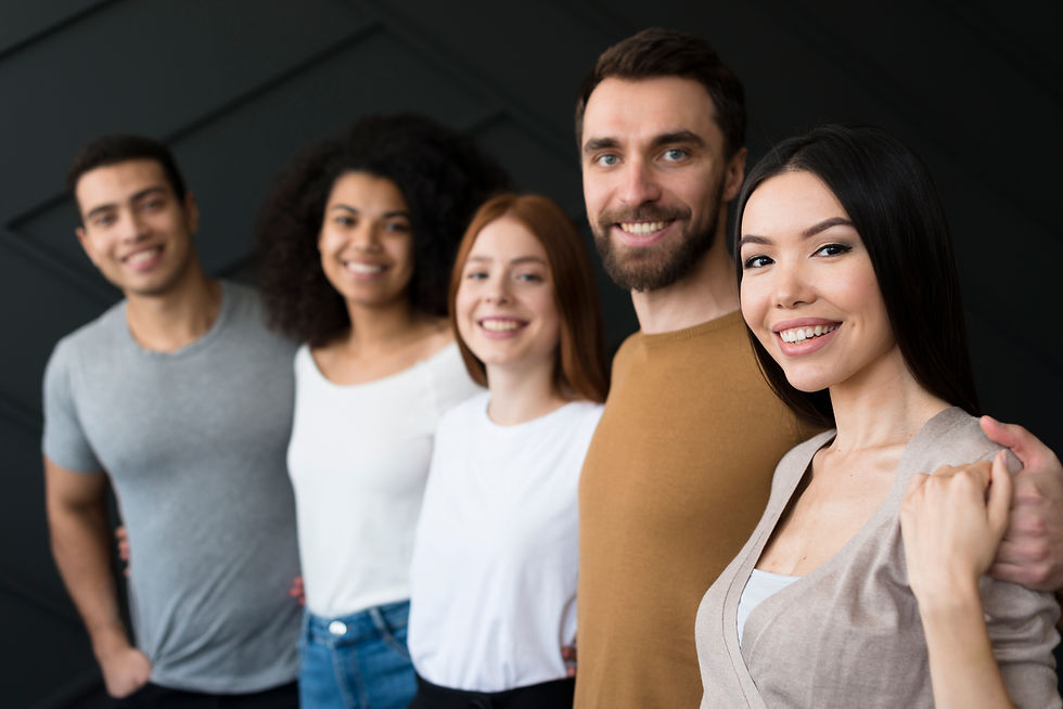 Como se dá a escolha do dirigente e qual a sua formação?