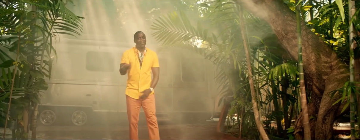 Olena_Bibi_Wardrobe_Stylist_Music_Video_57.jpeg