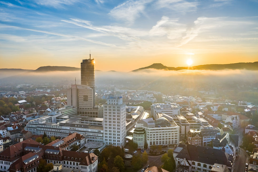 Jentower Aussichtsplattform Jena Sonnenaufgang.jpg