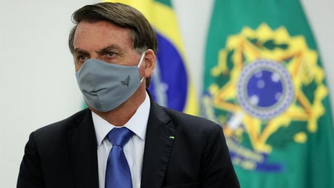 Bolsonaro anuncia comité para combatir el Covid en el peor momento de la pandemia en Brasil