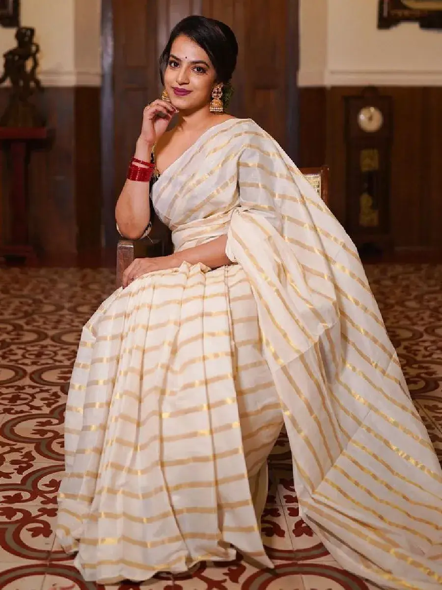 Golden Kasavu Stripe Cotton Saree with Blouse Main View