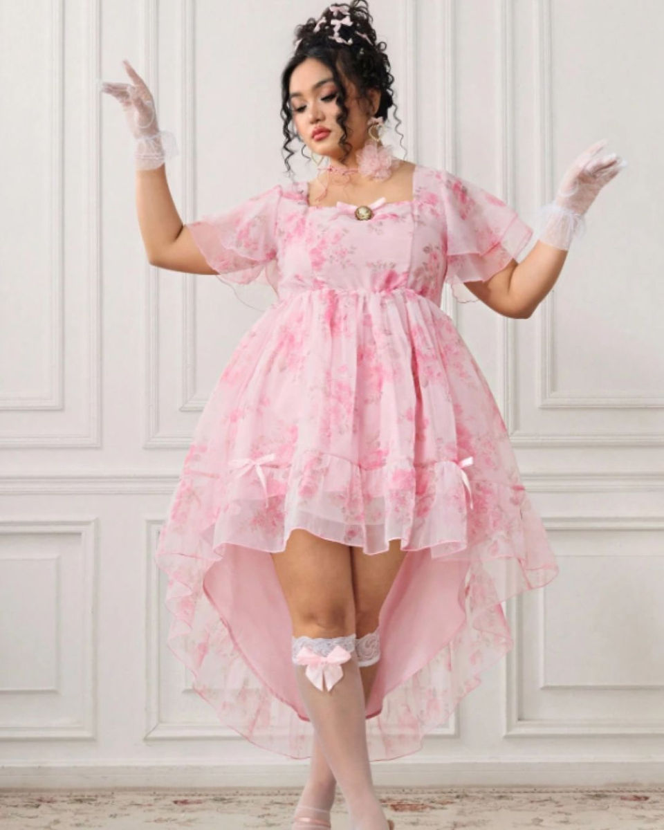 SHEIN 大きいサイズ コスプレ 衣装、ピンクのプリンセスドレス