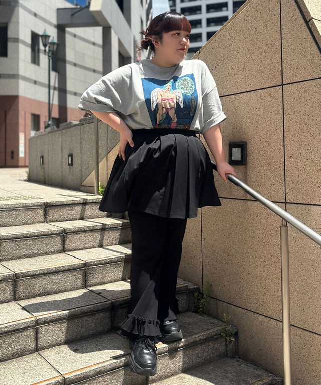 Japanese brand Punyus plus size skirt over jeans