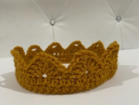 Thumbnail: Crochet Crown