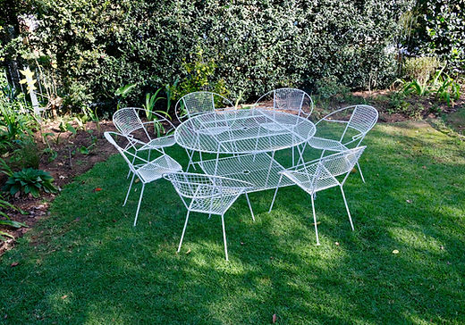 metal mesh outdoor table and chairs