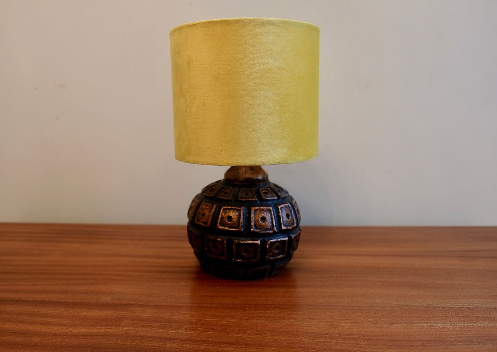 Small Retro Table Lamp