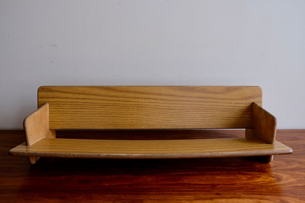 Thumbnail: Desk-Top Book Shelf