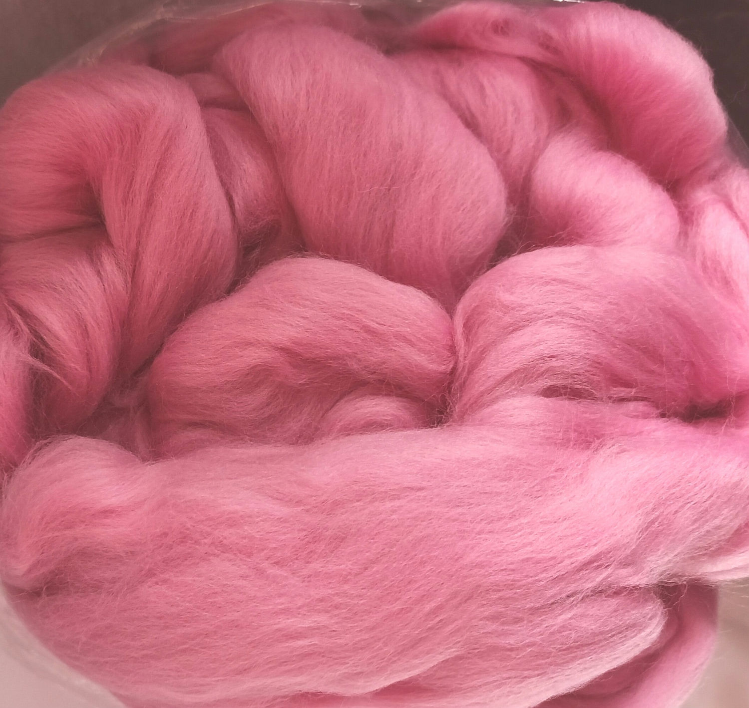 Merino solid dyed top - "Flamingo"