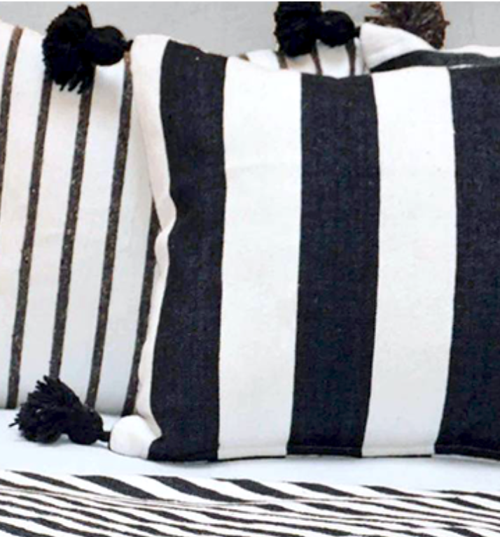 HOUSSE COUSSIN A POMPONS