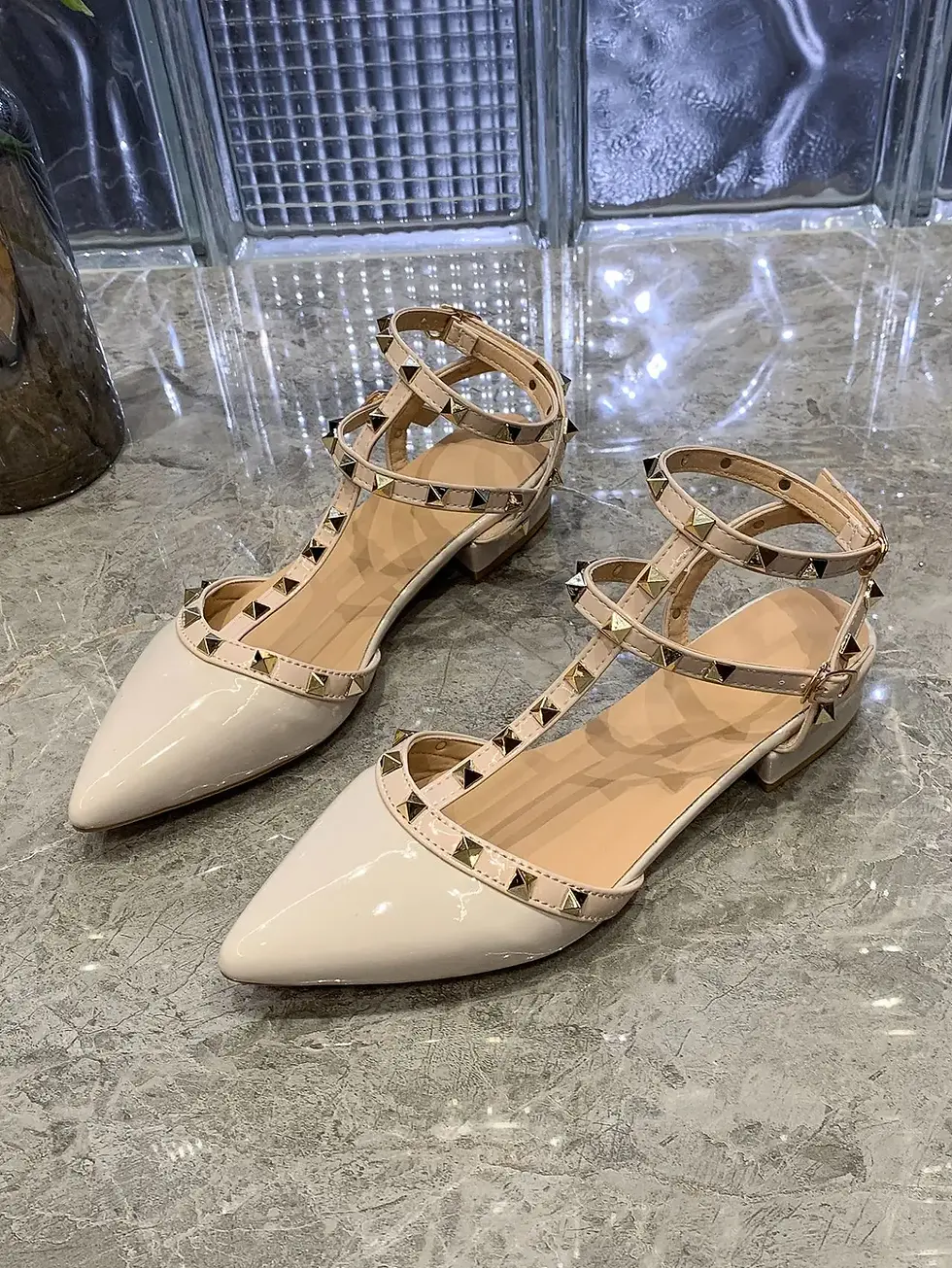 Thumbnail: 2025 New Rivet Head Sandals Women Summer Pointed Toe Thick Heel Fashionable Vers