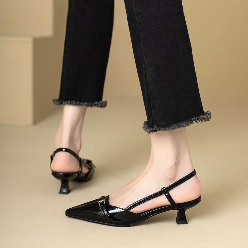 Thumbnail: 2024 New Summer French Wine Red Pointed Patent Leather Mid-heel Overhead Sandals