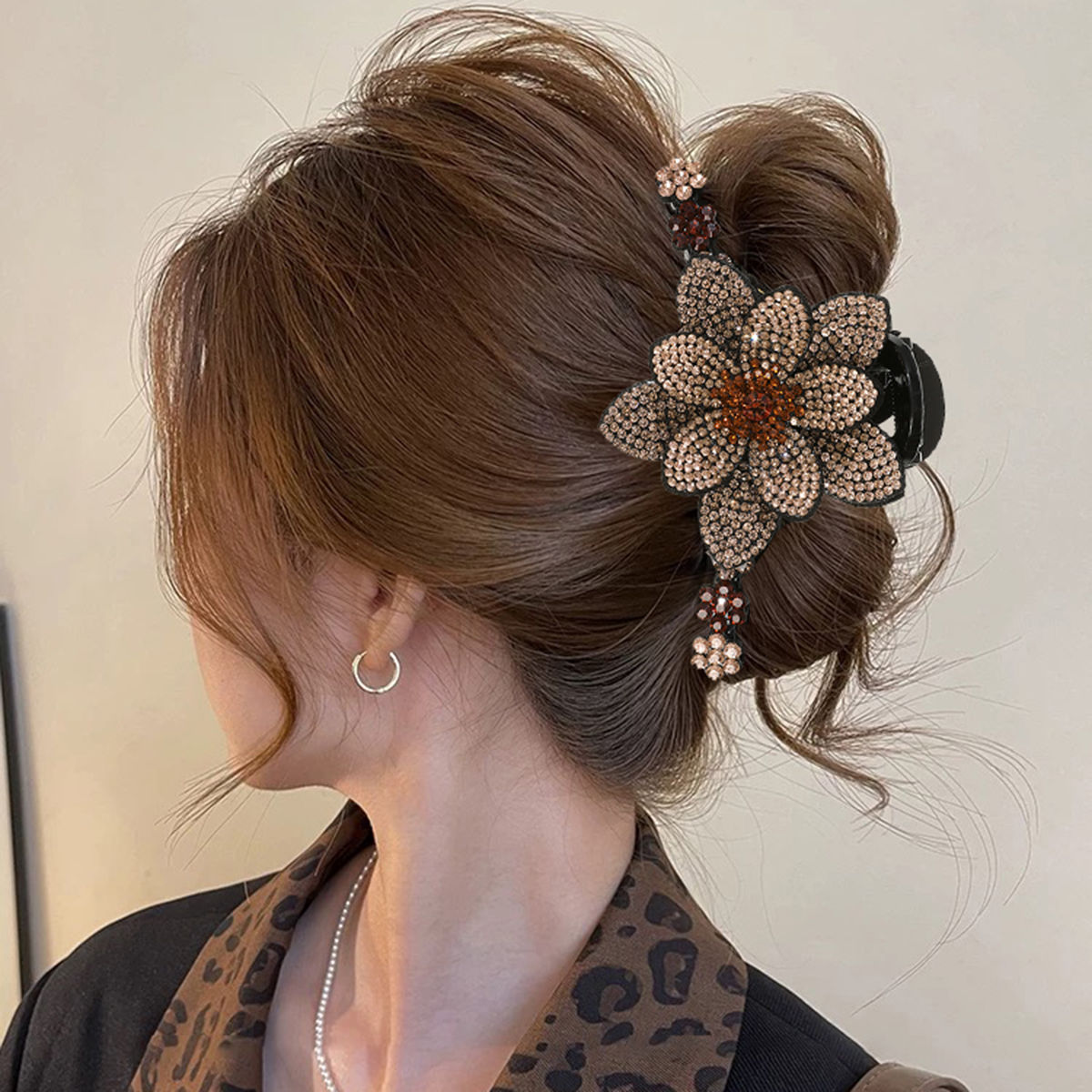 AWAYTR New Flower Hair Claws Clips Hairpins For Girls Women Fashion Rhinestone H